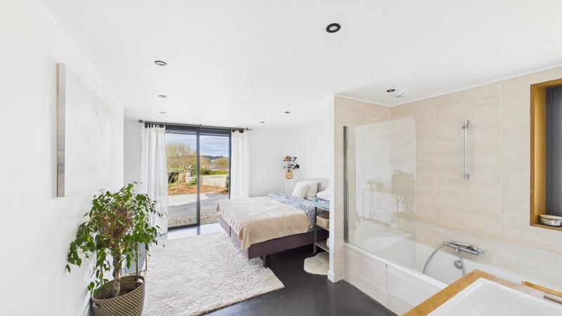 Maison - 350 m² - 9 pièces