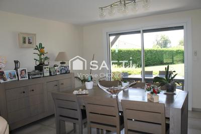 Maison - 256 m² - 6 pièces