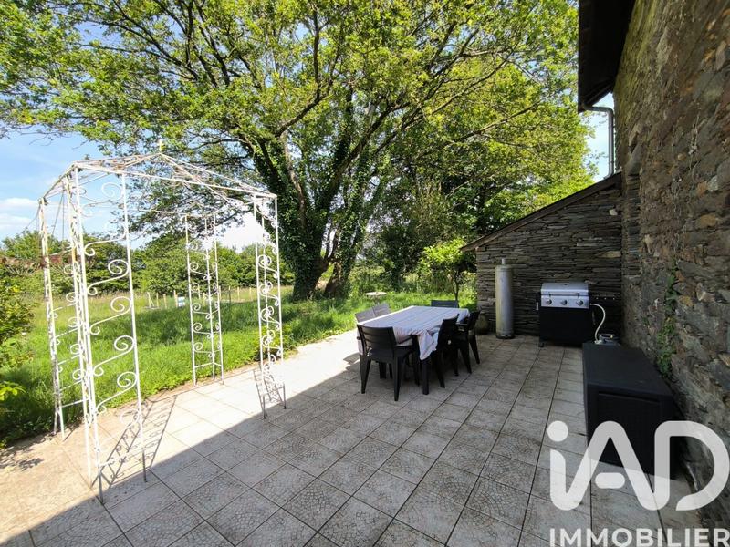 Maison - 328 m² - 11 pièces