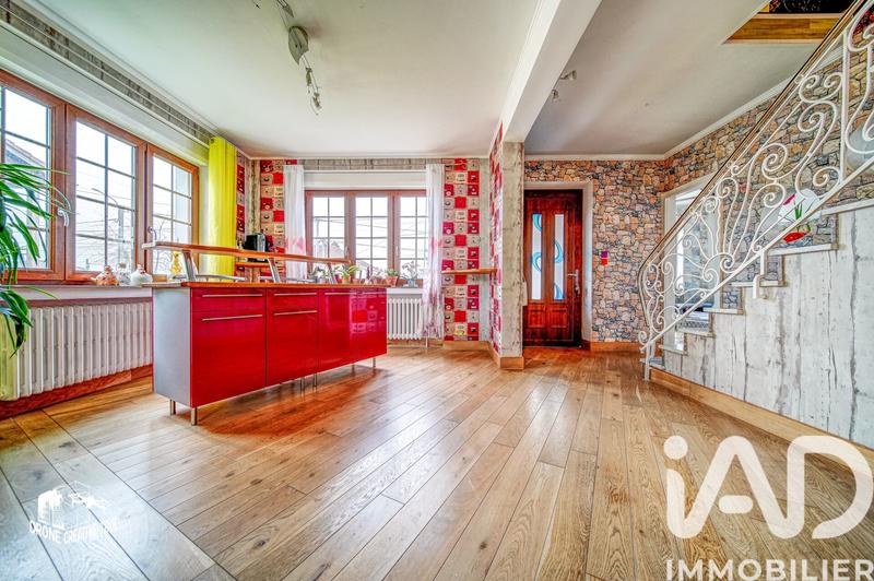 Maison - 161 m² - 7 pièces