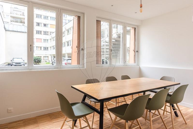 Local commercial - 152 m² - 6 pièces