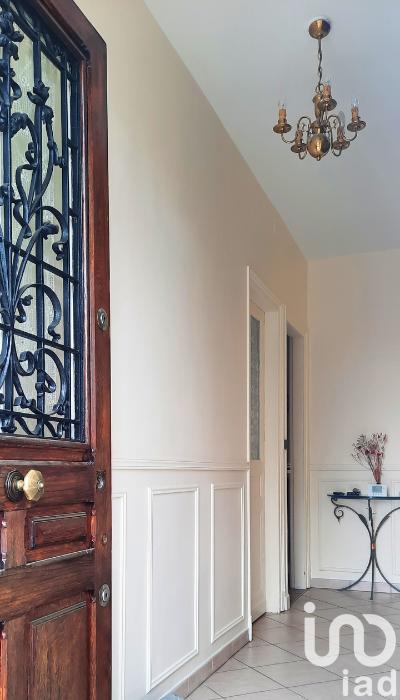 Maison - 180 m² - 7 pièces