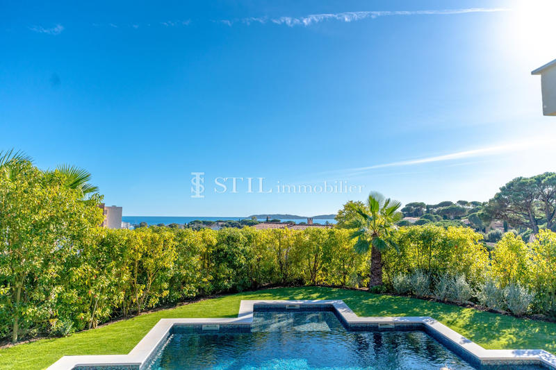 Villa - 370 m² - 6 pièces