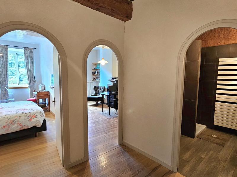 Maison - 202 m² - 10 pièces