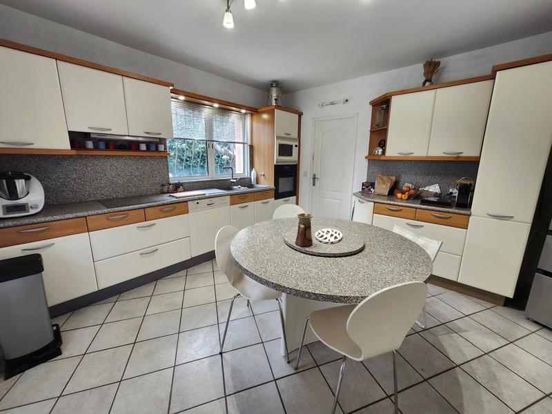 Maison - 175 m² - 7 pièces