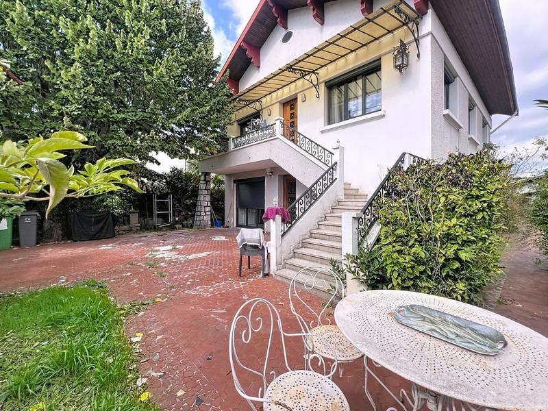 Maison - 153 m² - 6 pièces