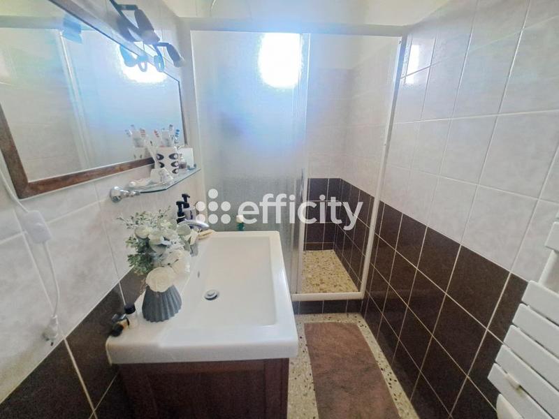 Maison - 93 m² - 5 pièces