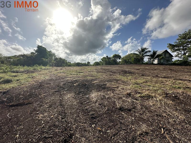 Terrain constructible - 6 389 m²