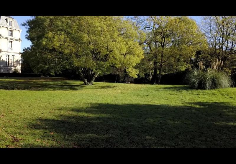 Château - 1 200 m² - 26 pièces