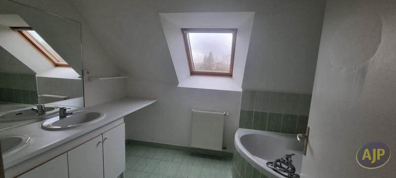 Maison - 100 m² - 6 pièces