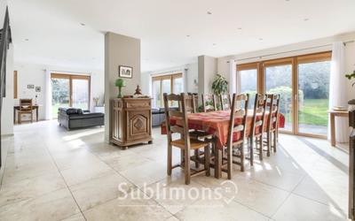 Maison - 189 m² - 6 pièces