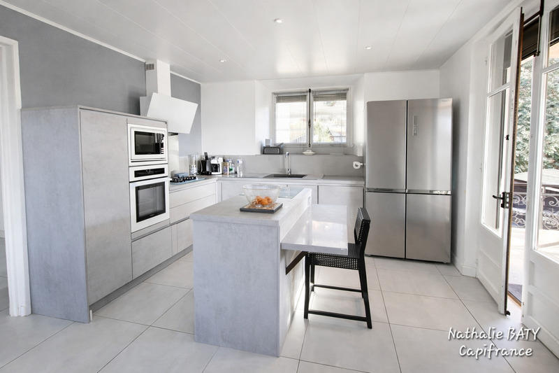 Maison - 174 m² - 5 pièces