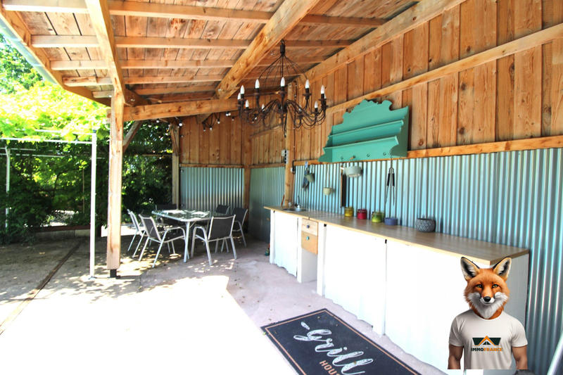 Maison - 236 m² - 10 pièces