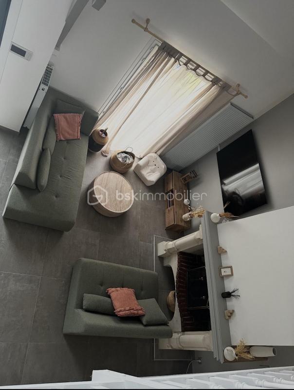 Maison traditionnelle - 148 m² - 6 pièces