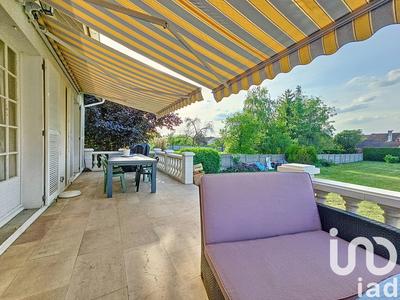 Maison - 140 m² - 8 pièces