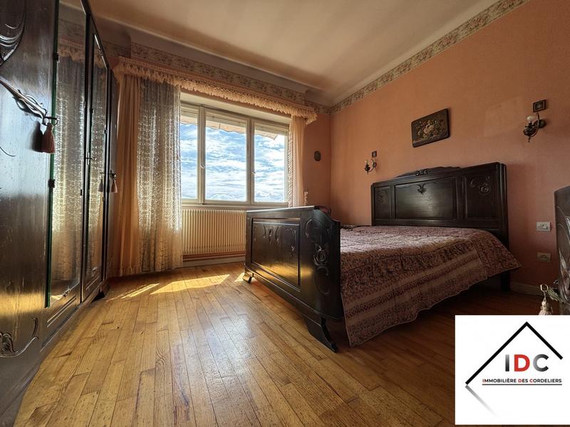 Maison - 105 m² - 5 pièces