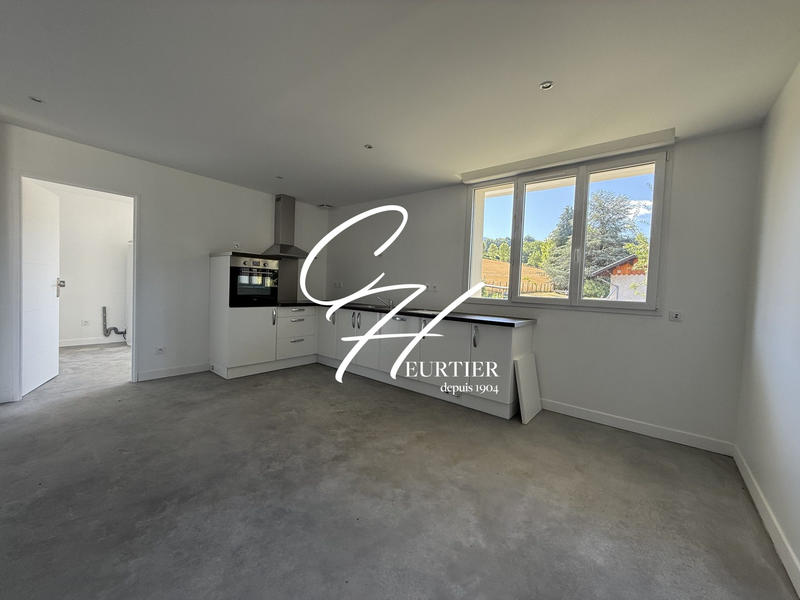 Appartement - 136 m² - 4 pièces