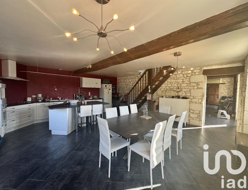 Maison - 194 m² - 5 pièces