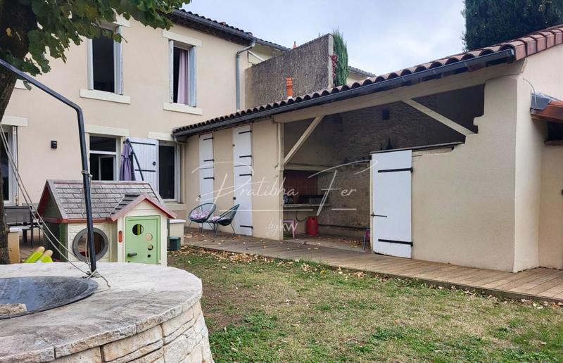 Maison bourgeoise - 180 m² - 7 pièces