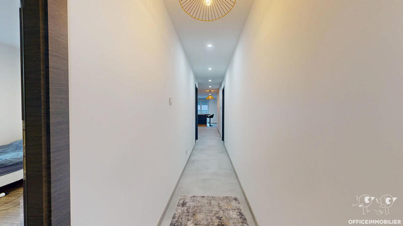 Appartement - 100 m² - 4 pièces