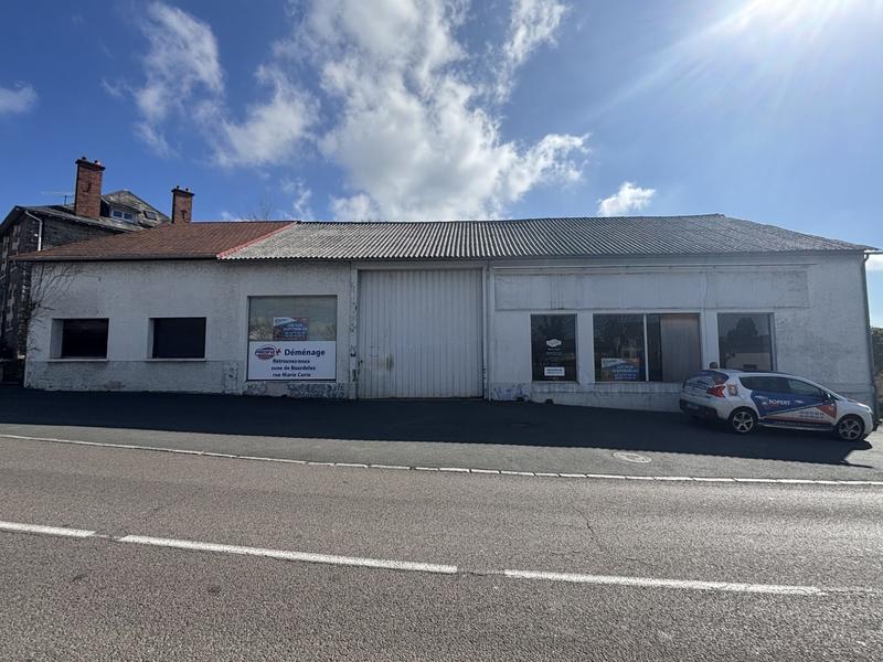 Local commercial - 680 m²