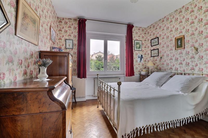 Maison traditionnelle - 140 m² - 7 pièces