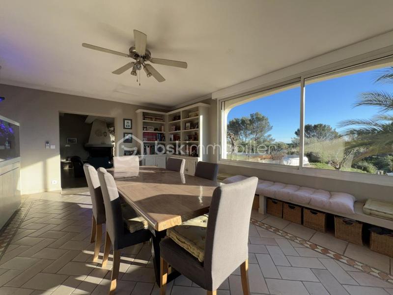 Maison - 186 m² - 6 pièces