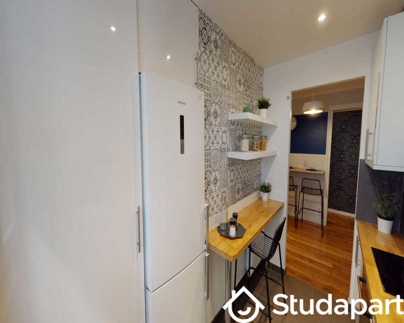 Chambre - 80 m² - 1 pièce