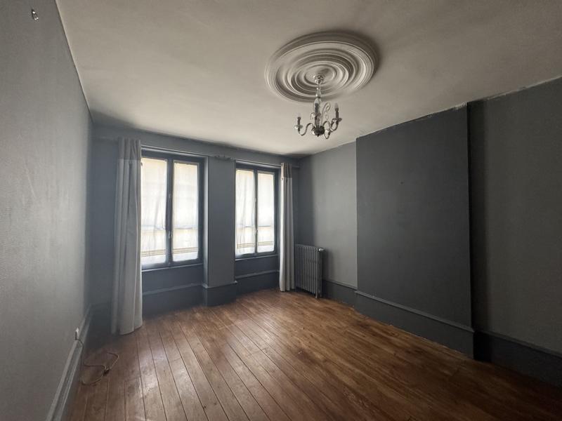 Maison - 197 m² - 8 pièces