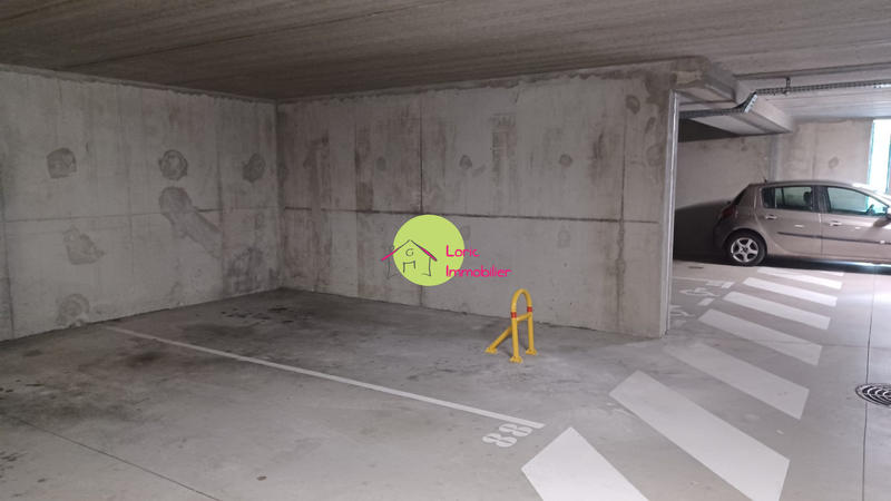 Parking / Garage - 13 m²