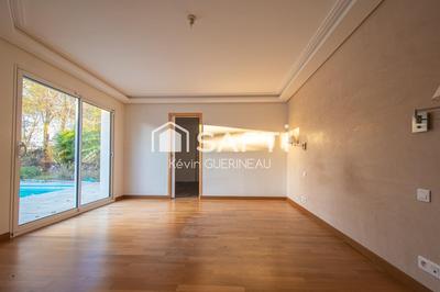 Villa - 186 m² - 6 pièces