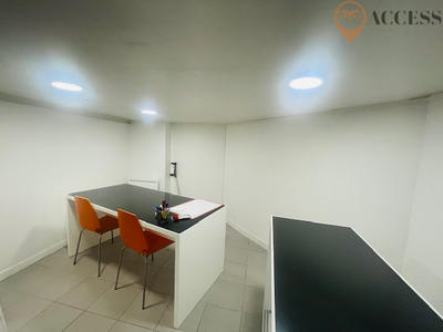 Local commercial - 99 m²