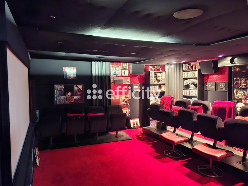 Maison - 185 m² - 10 pièces