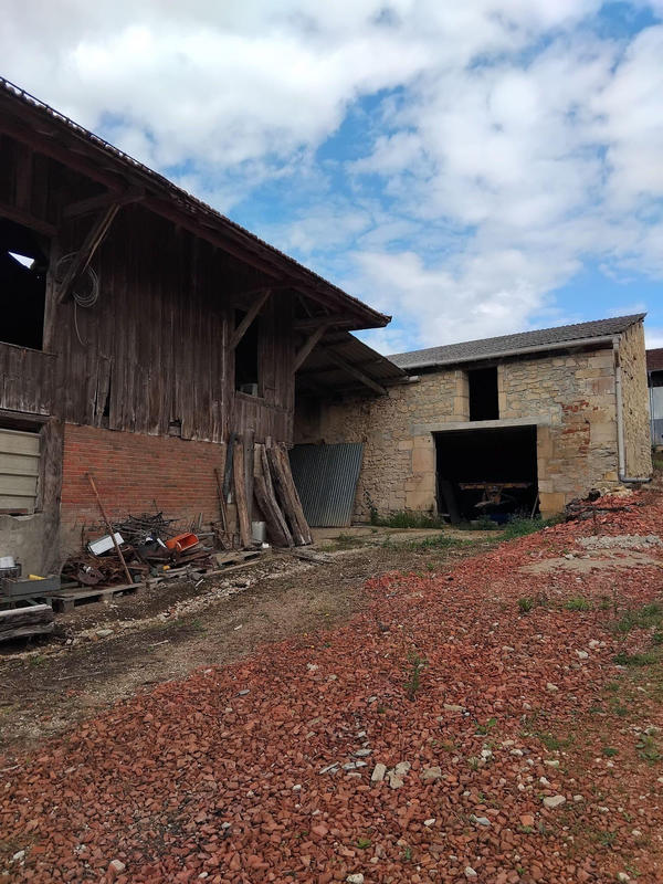 Ferme - 360 m² - 1 pièce