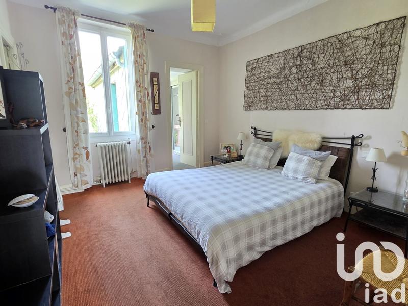 Maison - 217 m² - 9 pièces