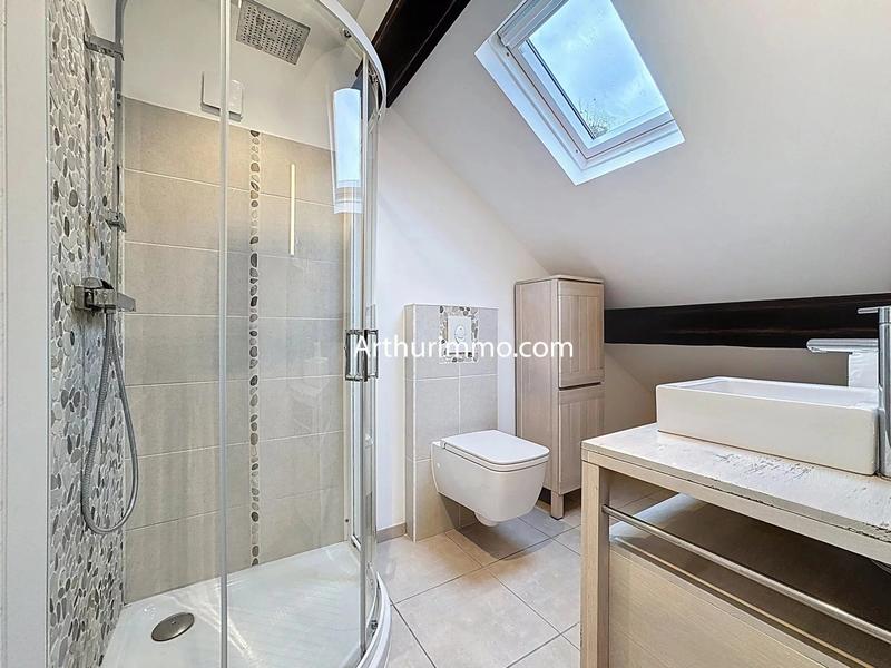 Maison - 232 m² - 9 pièces