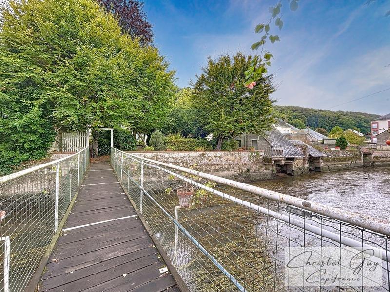 Maison bourgeoise - 247 m² - 10 pièces