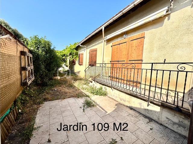 Maison de ville - 90 m² - 3 pièces