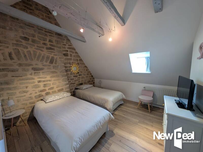 Propriété - 230 m² - 10 pièces