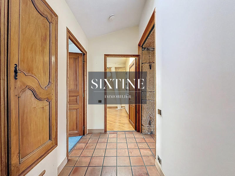 Appartement - 96 m² - 4 pièces