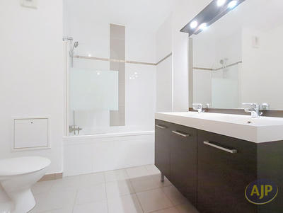 Appartement - 81 m² - 4 pièces