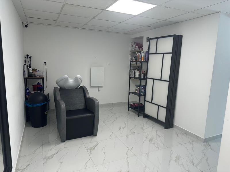 Fonds de commerce - Magasins - 51 m²