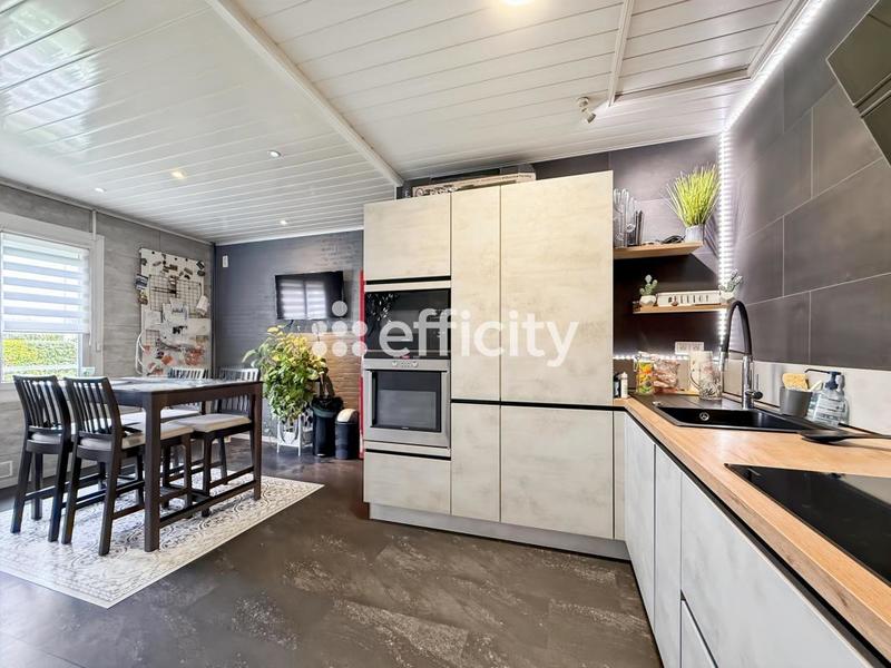 Pavillon - 104 m² - 4 pièces