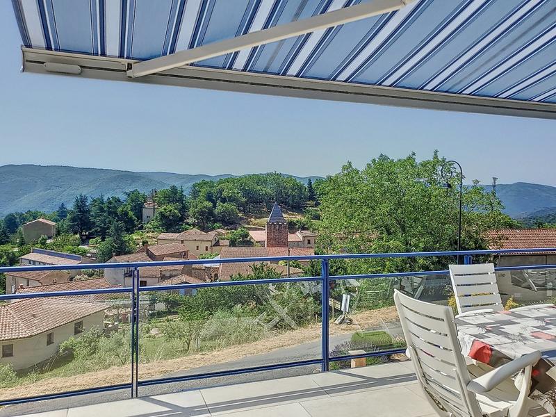 Maison - 200 m² - 5 pièces