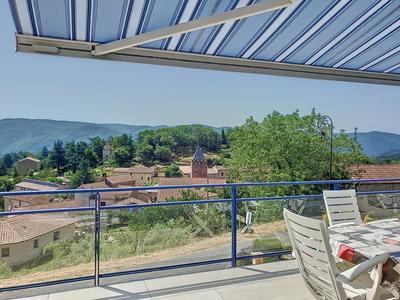 Maison - 200 m² - 5 pièces