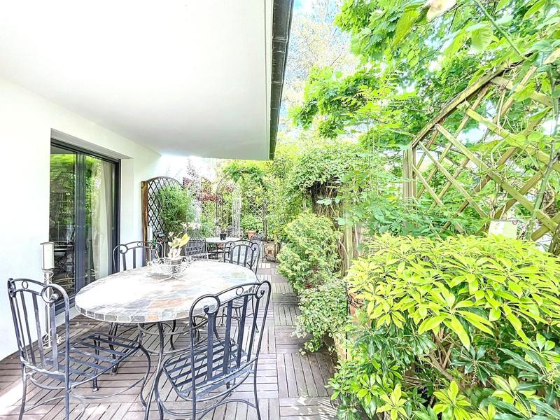 Appartement - 180 m² - 5 pièces