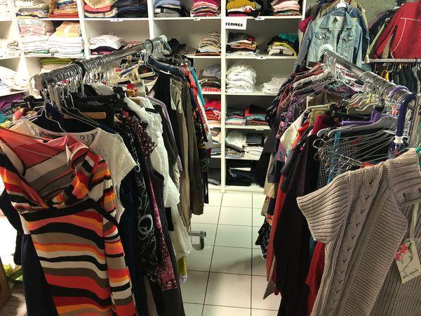 "Le Vesti'Pop" du Secours populaire