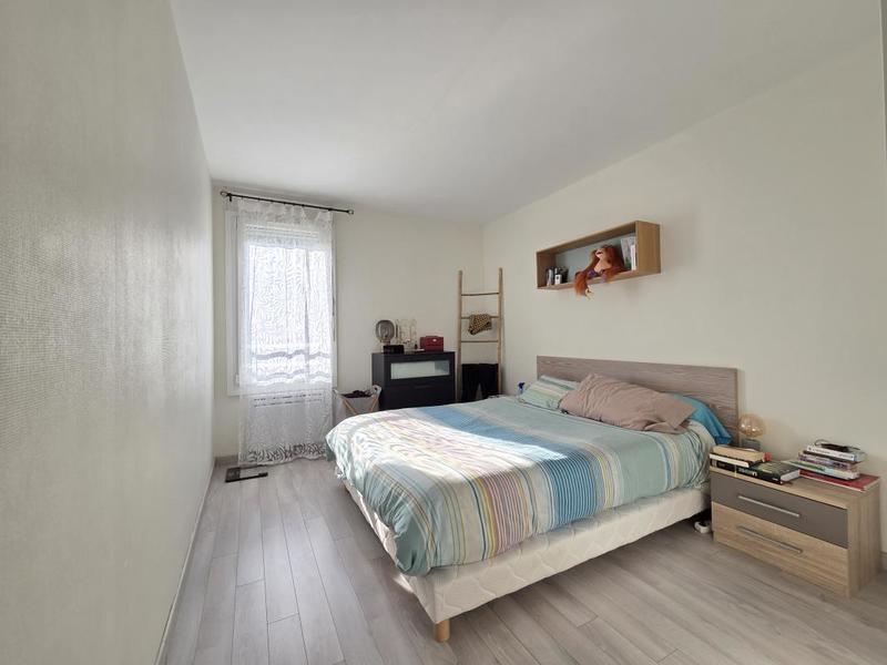 Appartement ancien - 83 m² - 4 pièces