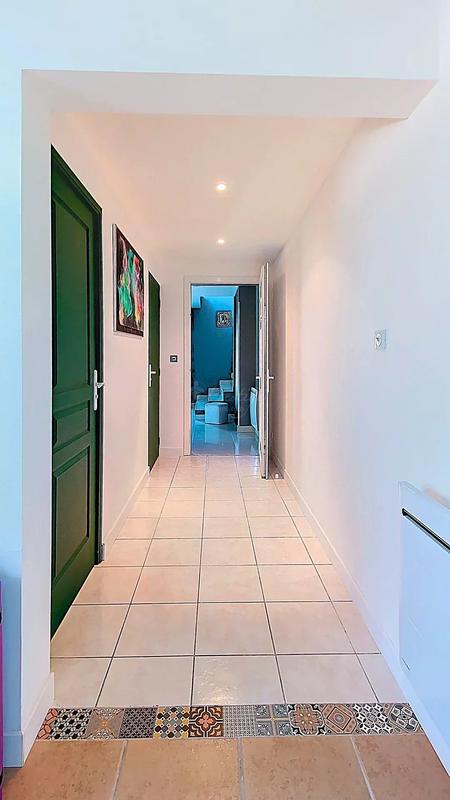 Maison - 209 m² - 7 pièces