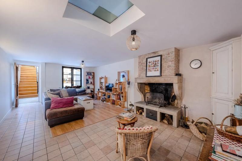 Maison de ville - 220 m² - 8 pièces